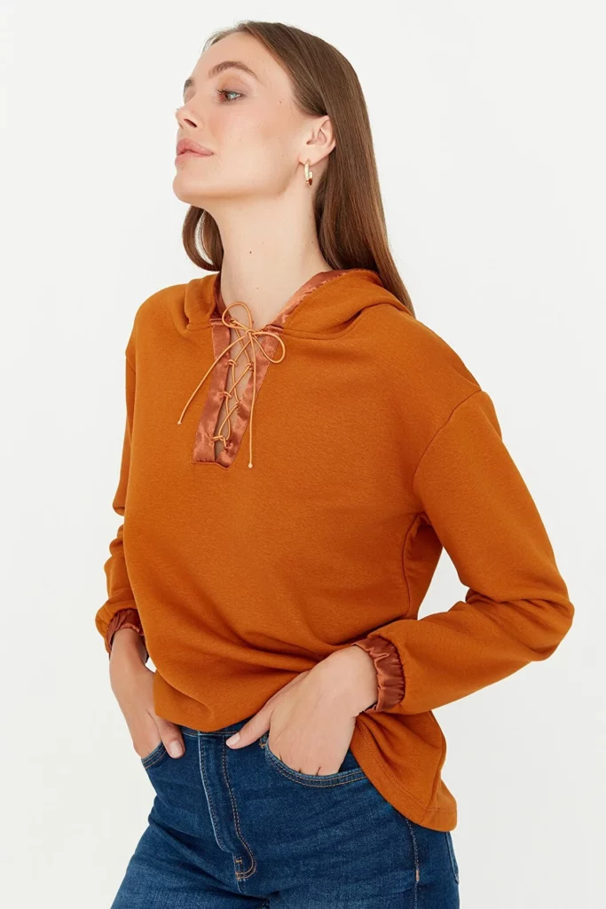 Basic Thick Knitted Sweatshirt with Cinnamon Tie Detail